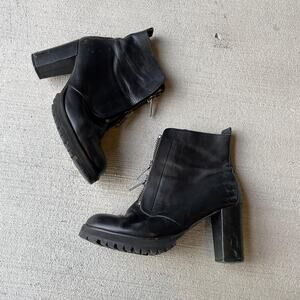 Won Hundred black leather lug sole boots with zipper details | size 39